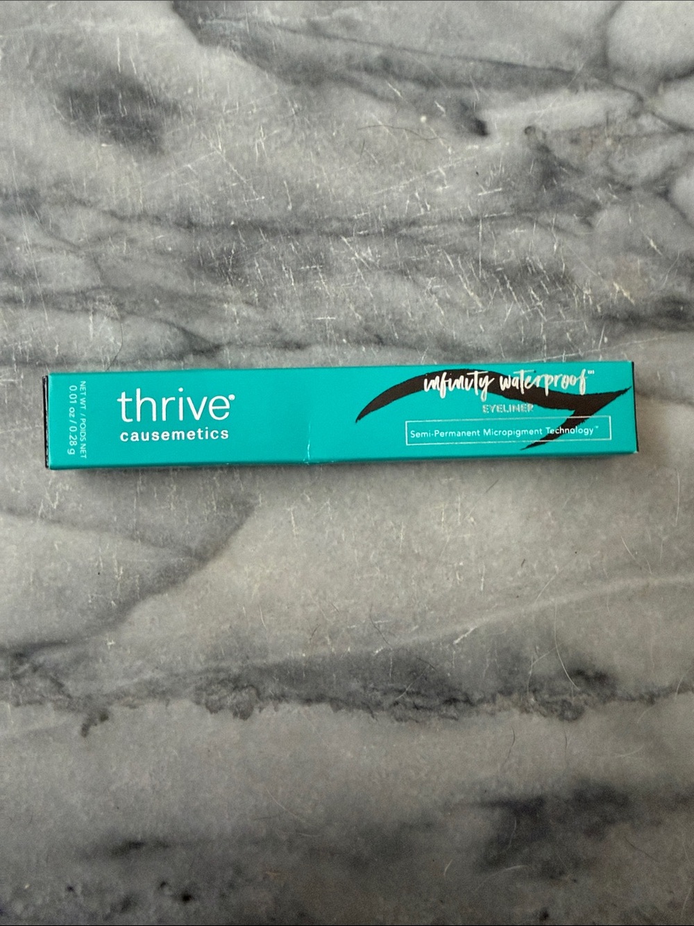 NEW THRIVE INFINITY WATERPROOF EYELINER LAUREN BLACK MATTE